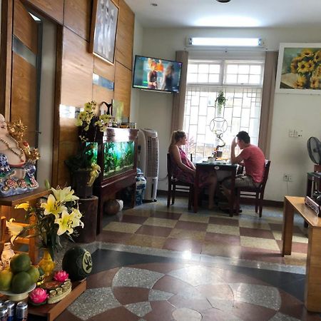Hoang Trieu Hotel Hue Exteriör bild