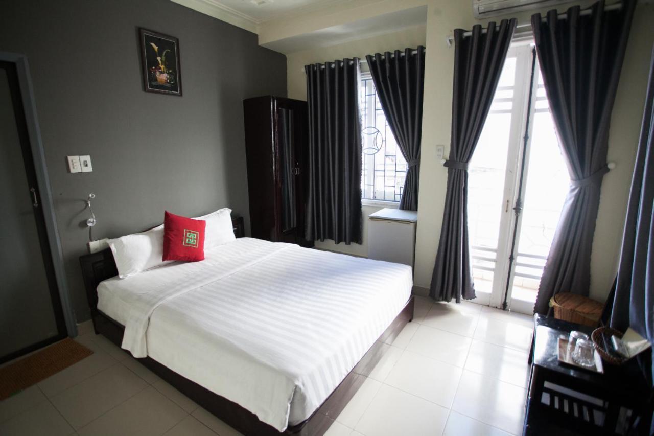 Hoang Trieu Hotel Hue Exteriör bild