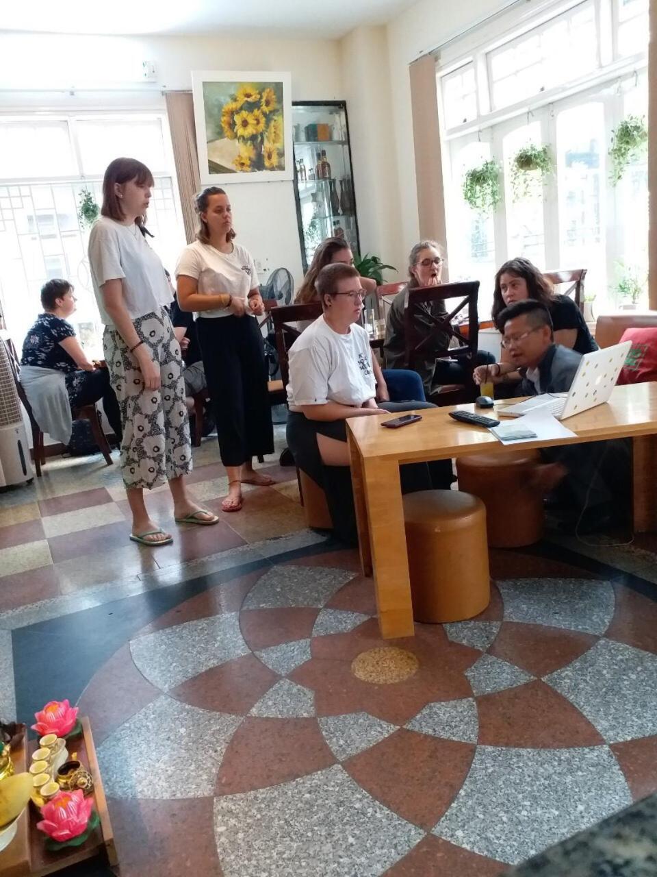 Hoang Trieu Hotel Hue Exteriör bild