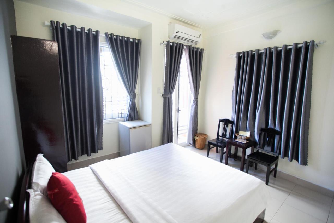 Hoang Trieu Hotel Hue Exteriör bild
